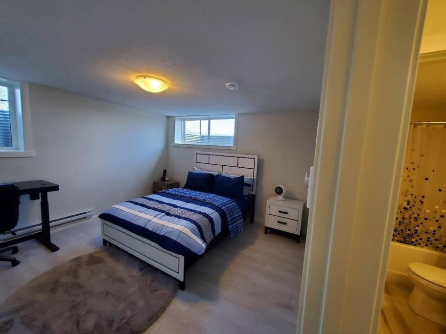 Cozy Rockland Park Unit+Parking Apartman YYC Kültér fotó