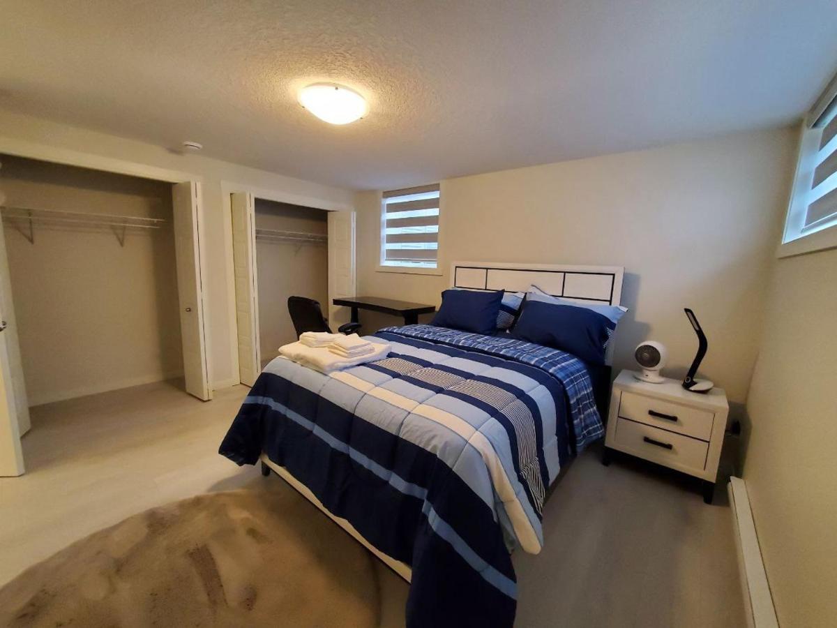 Cozy Rockland Park Unit+Parking Apartman YYC Kültér fotó