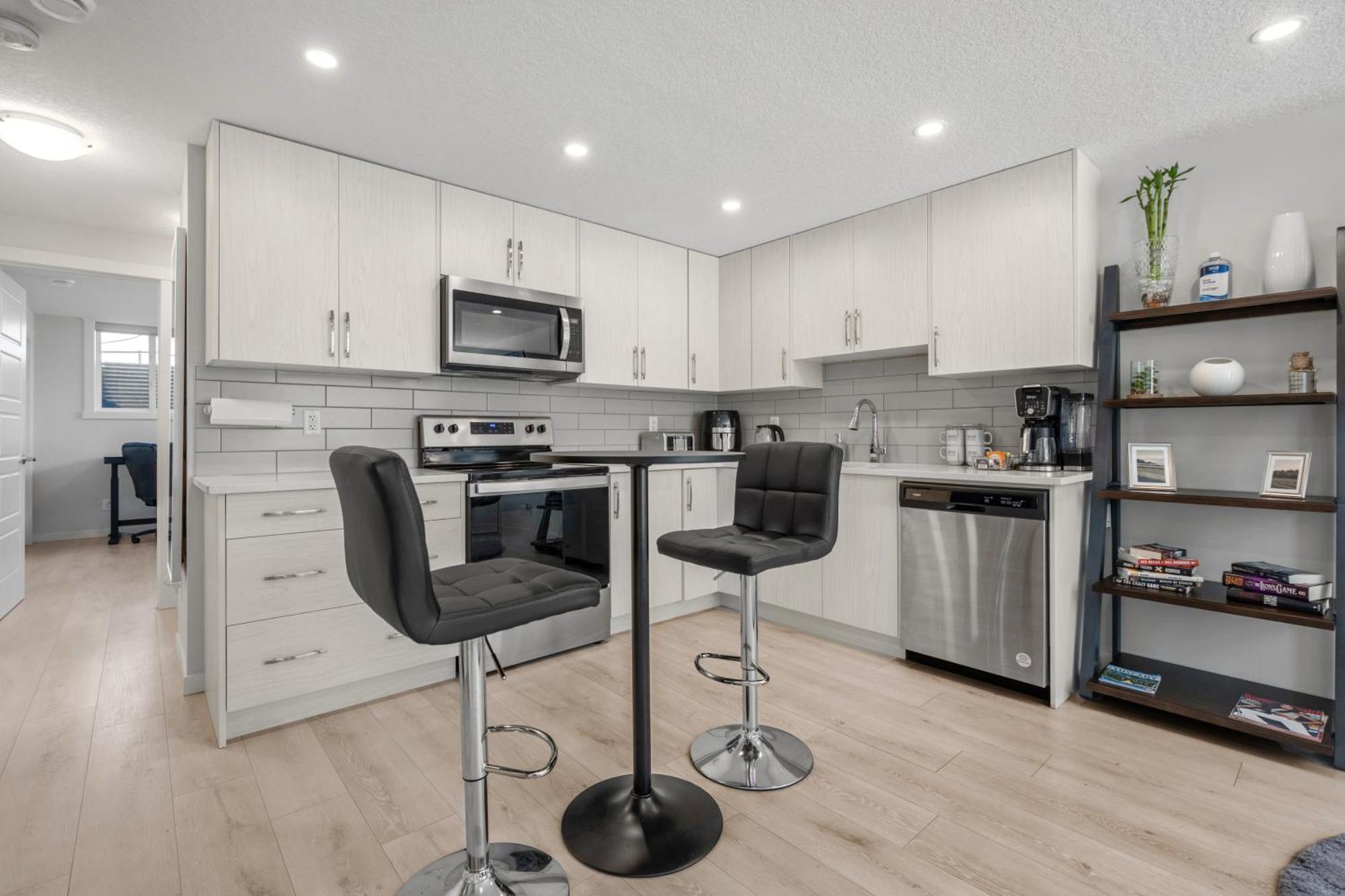 Cozy Rockland Park Unit+Parking Apartman YYC Kültér fotó