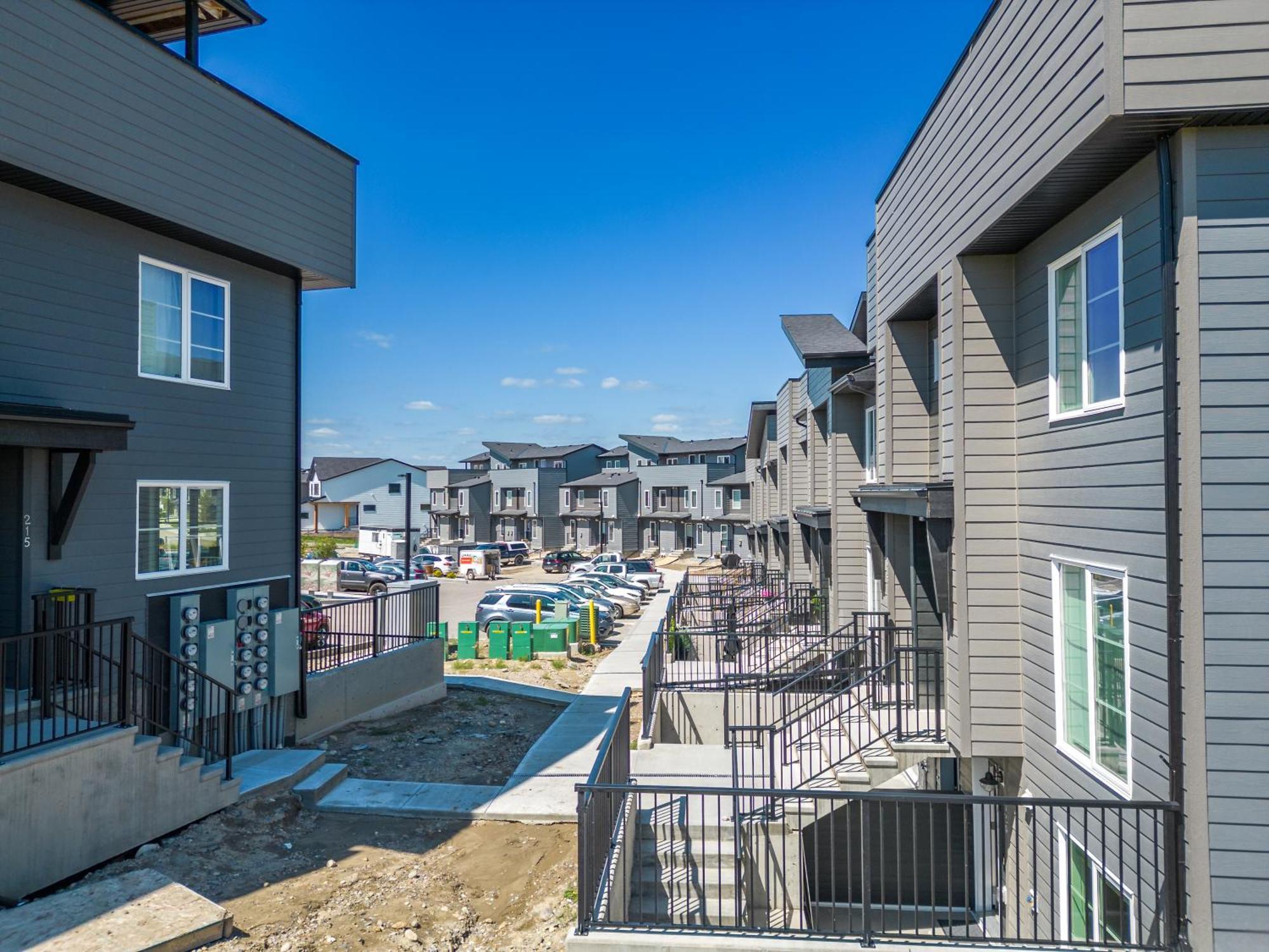 Cozy Rockland Park Unit+Parking Apartman YYC Kültér fotó