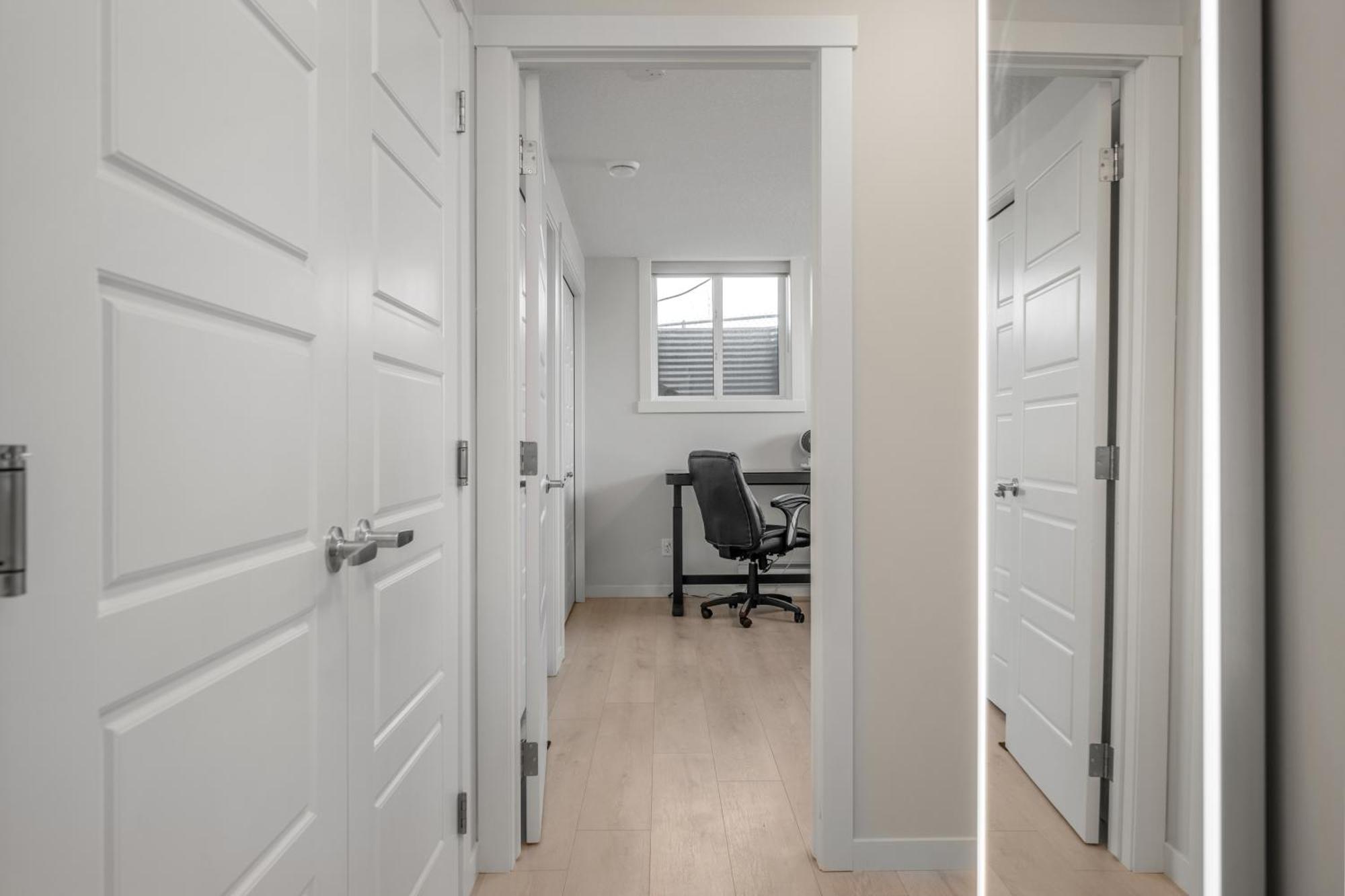 Cozy Rockland Park Unit+Parking Apartman YYC Kültér fotó